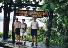 Thailand-Laos 2002 210  Jørn, Birthe og John ved Den Gyldne Trekant hvor Burma, Laos og Thailand mødes